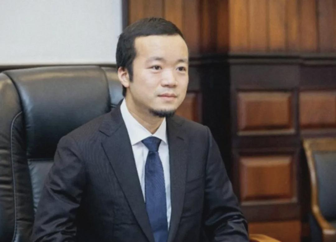  跨境电诈帝国崩塌，陈志巨额比特币资产转移美国；技术漏洞曝光，周鸿祎警示数字安全隐患。 IT技术