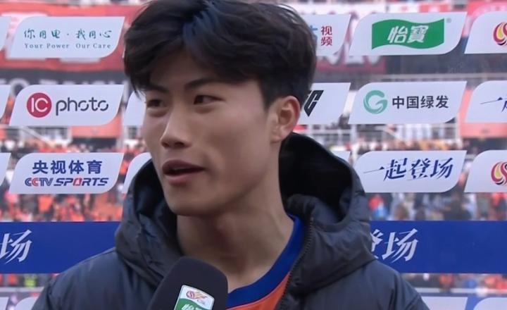  谢文能闪光一刻，山东泰山新赛季强势开局。 体育新闻 谢文能闪光一刻，山东泰山新赛季强势开局。 体育新闻 谢文能闪光一刻，山东泰山新赛季强势开局。 体育新闻