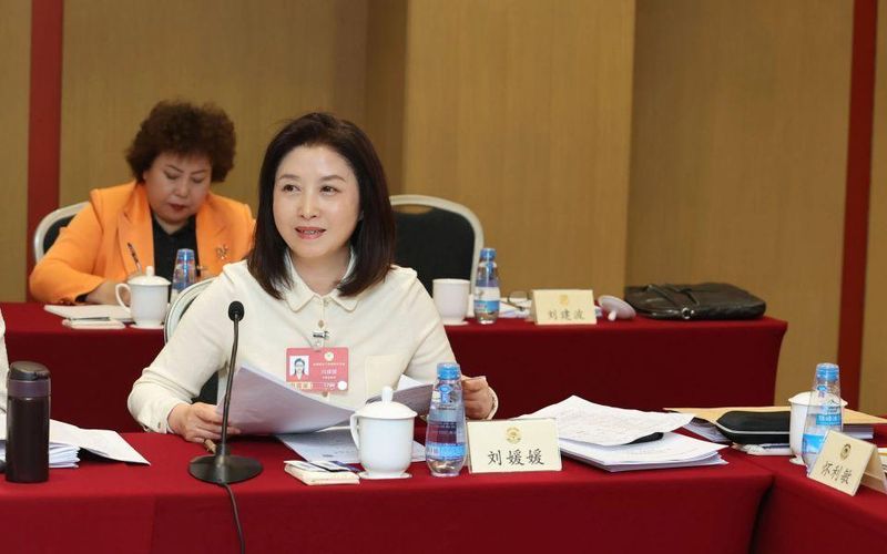  年龄门槛压缩人才空间，多位委员呼吁能力优先破除限制。 新闻 年龄门槛压缩人才空间，多位委员呼吁能力优先破除限制。 新闻 年龄门槛压缩人才空间，多位委员呼吁能力优先破除限制。 新闻