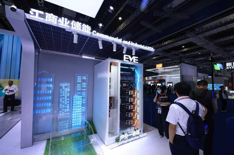 面对消纳难题的投资博弈:沙戈荒能源开发的理性转型路径 新闻 面对消纳难题的投资博弈:沙戈荒能源开发的理性转型路径 新闻