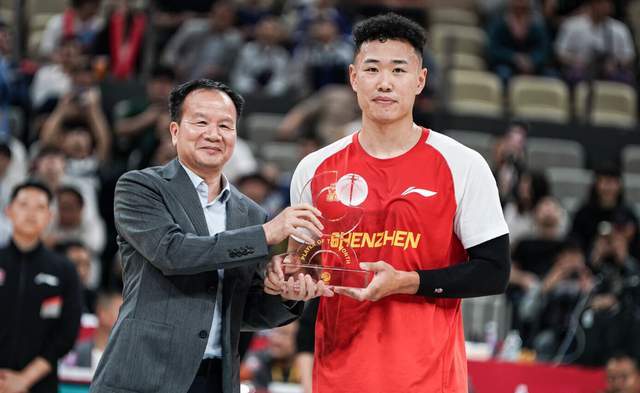  职业赛场的隐秘逻辑：贺希宁现象背后的价值重构 体育新闻