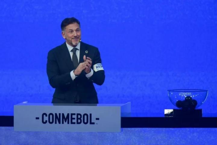  洲际冠军对决遗憾流产；各方立场分歧明显，南美表态引争议。 体育新闻