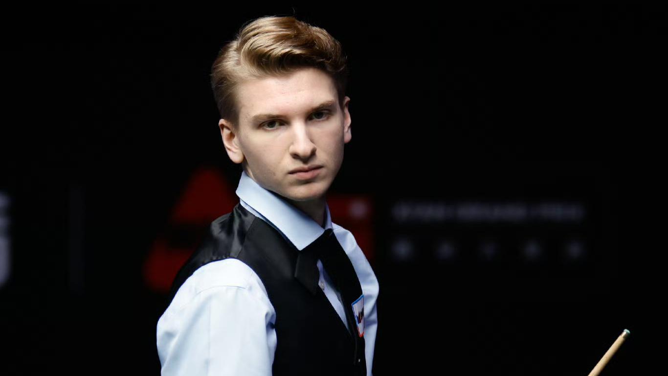  【技术解码】王信伯六连鞭战术体系全解析：143分背后的攻防逻辑 体育新闻