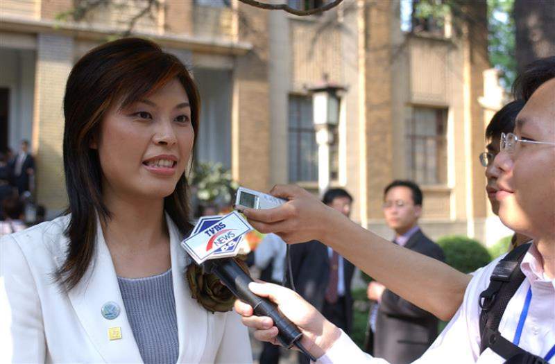  技术视角解析：郑丽文大陆行背后的历史脉络与共识机制 新闻 技术视角解析：郑丽文大陆行背后的历史脉络与共识机制 新闻