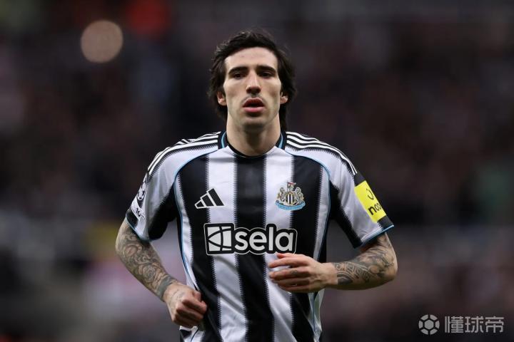  托纳利的蜕变密码：从天才少年到英超冠军级中场的技术进化论 体育新闻