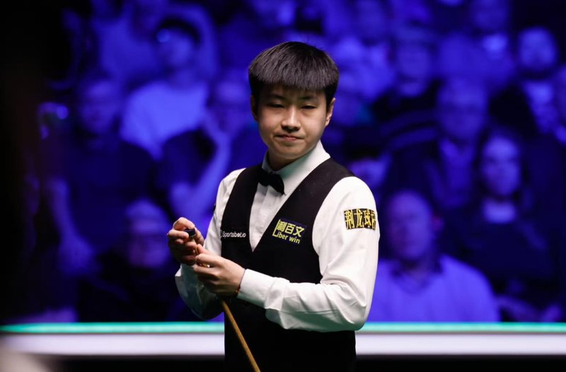  技术解码：九连鞭背后的战术革命——赵心童如何用进攻肢解传奇防线 体育新闻 技术解码：九连鞭背后的战术革命——赵心童如何用进攻肢解传奇防线 体育新闻