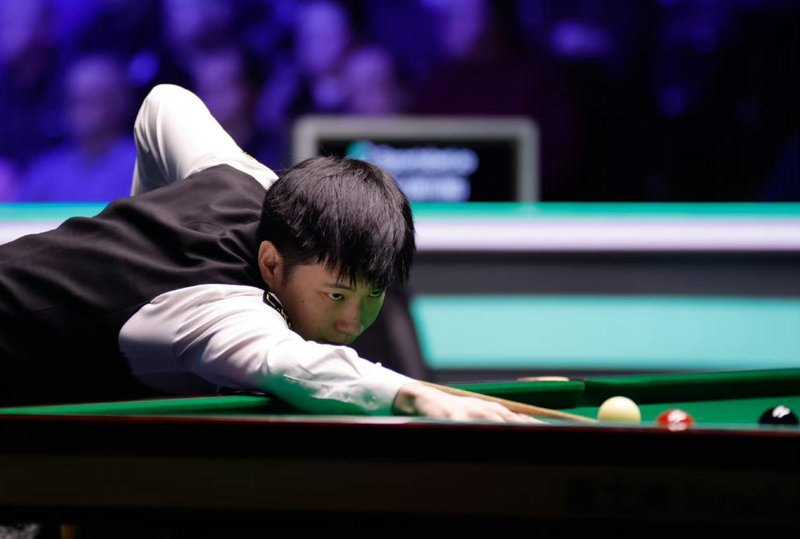  技术解码：九连鞭背后的战术革命——赵心童如何用进攻肢解传奇防线 体育新闻 技术解码：九连鞭背后的战术革命——赵心童如何用进攻肢解传奇防线 体育新闻